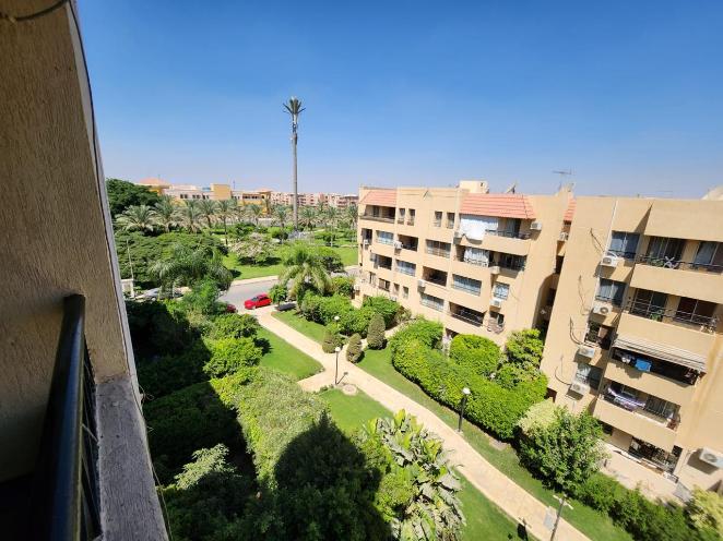 شقه للبيع 154م بالمرحله التالته الرحاب1 بالقرب من الخدمات